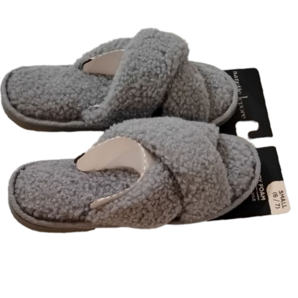 NWT Slippers Soft Gray Indoor Outdoor Memory Foam Cottage Chunky Comfy Baggy 6/7